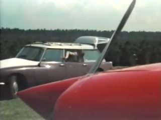 Abflug bermudas aka departure bermudas 1976: zadarmo x menovitý klip 06