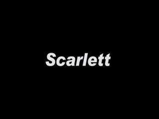 Scarlett fishnets brick dinding