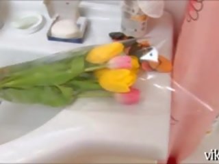Succulent nana obtient sexy de son gode bite