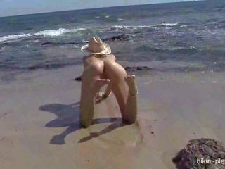 Sarah proužek na the pláž